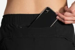 Brooks Women's Chaser 5" 2-IN-1 Short - Black (221464001) -BROOKS Store 221464 001 D2 Chaser 5in 2in1 Short