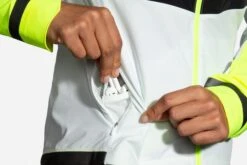 Brooks Women's Carbonite Jacket - Icy Grey/Black/Nightlife (221493030) -BROOKS Store 221493 030 D4 Carbonite Jacket