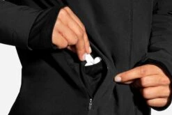 Brooks Women's Fusion Hybrid Jacket (221499) -BROOKS Store 221499 001 D5 Fusion Hybrid Jacket