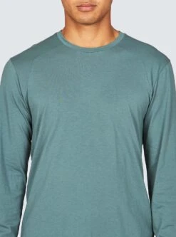 Janji Men's Runterra Long Sleeve Tee (MT07A) -BROOKS Store JANJI FW20 M Runterra LS PLT 04 2048x2048 3e72f48a a077 4fa8 a949 47b615b37224