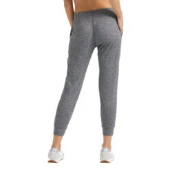 Vuori Women's Performance Joggers -BROOKS Store VuoriWomen sPerformanceJoggers HeatherGrey2