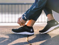 Topo Women's Fli-Lyte 4 13 Topo Women's Fli-Lyte 4 -BROOKS Store W049.Black White 10