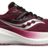 Saucony Women's Triumph 20 -BROOKS Store ezgif.com gif maker 2022 09 13T155924.718