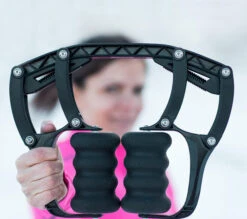 Roll Recovery R8 V2 Massage Roller - Carbon Black (4293) -BROOKS Store r8 12