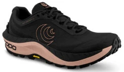 Topo Women's MTN Racer 3 -BROOKS Store topo womens mtn racer 3 black mauve 3