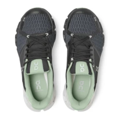 On Running Women's Cloudflyer -BROOKS Store webimage DCFBE722 8530 405C 90982A19A2BFFB01